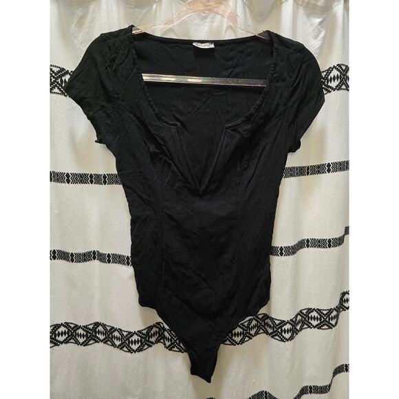 Intimately Free People black wire deep V-neck short sleeve bodysuit small - Picture 1 of 11